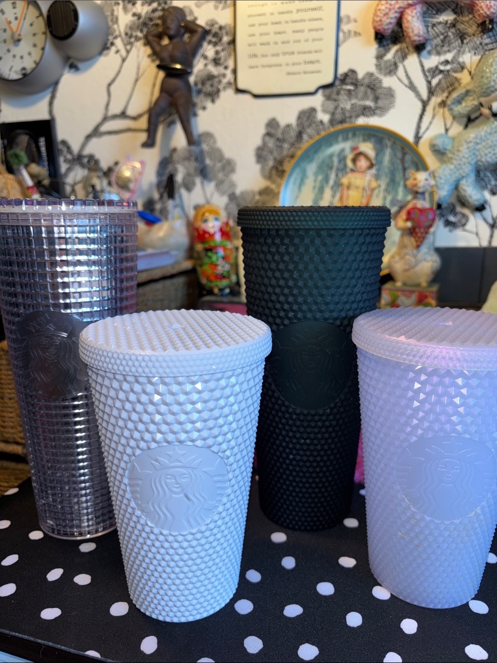 EUC STARBUCKS SET OF 4 Starbucks Matte Black, White and pink Studded Grande
